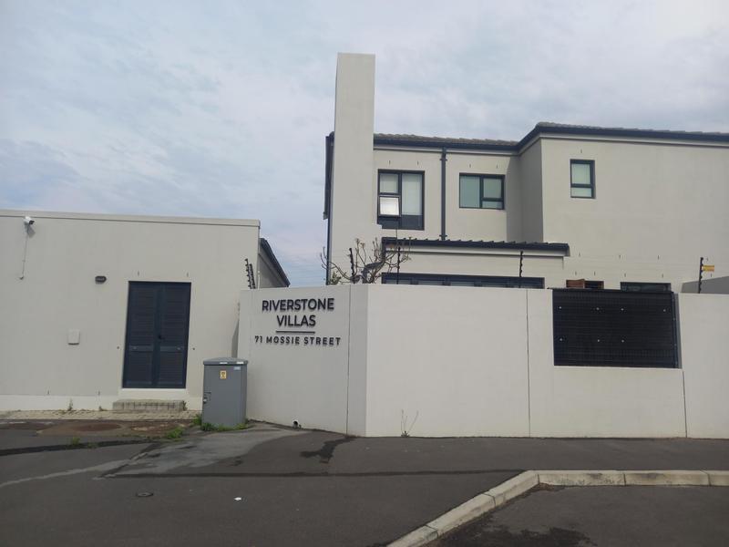 3 Bedroom Property for Sale in Peerless Park Western Cape